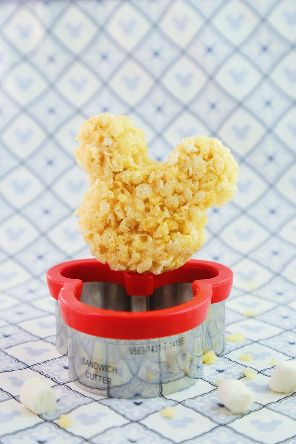 Mickey Rice Ky Small-Batch Mickey Mouse Rice Krispie Treats - Wallflour Girl